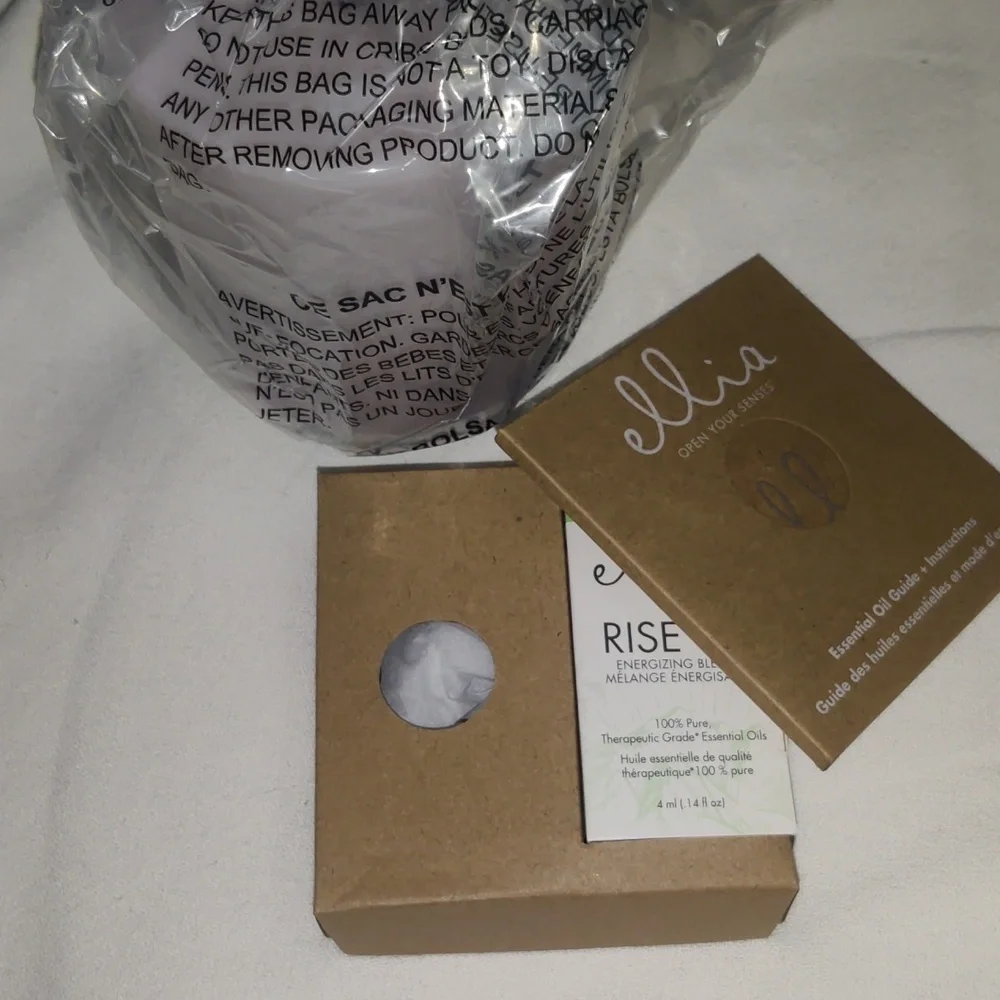Nwot ellia portable aroma diffuser